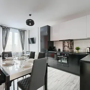 Oomph Premium Warsaw